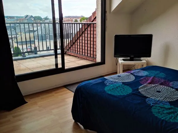 APPARTEMENT F4 A LOUER dans le centre d'Evreux, avec une belle vue sur Evreux et une excellente lumi