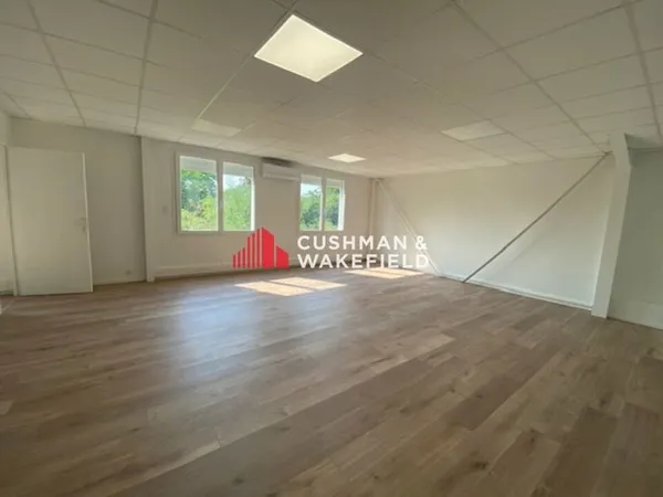 BUREAUX à louer