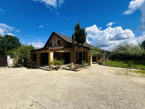 Maison 6 pièces 165 m²