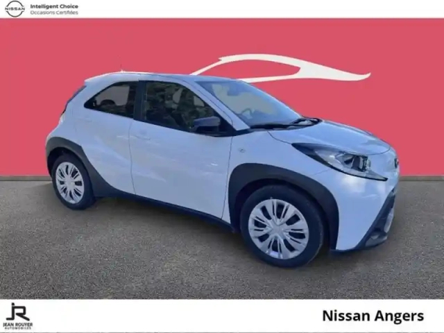 Toyota Aygo X 1.0 vvt-i 72ch dynamic — photo 2