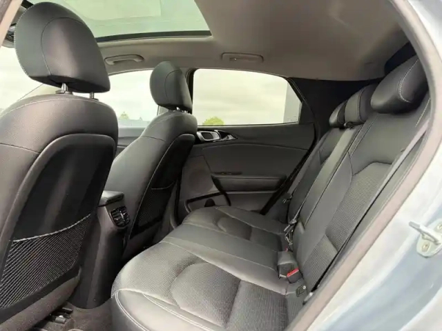 Kia Xceed 1.4 t-gdi 140ch premium dct7 — photo 8
