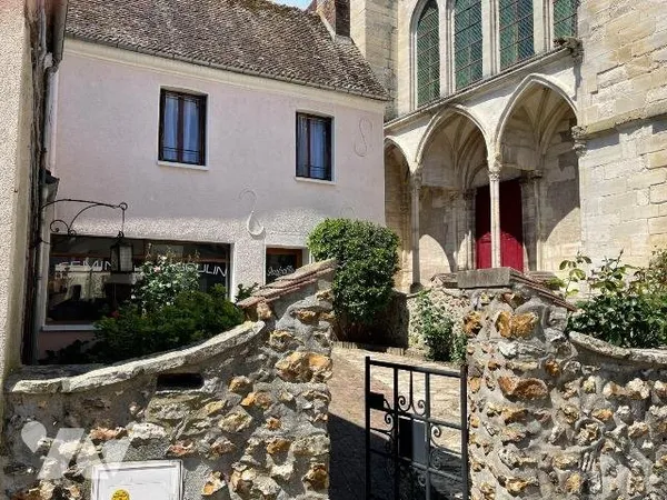 Maison 2 pièces 130 m²