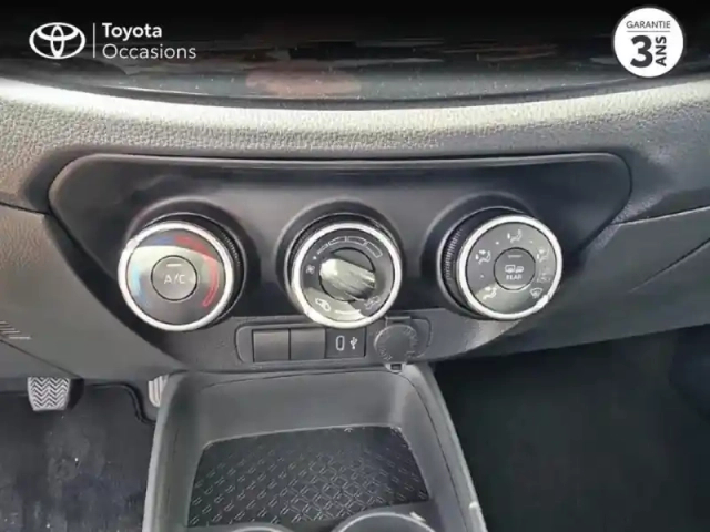 Toyota Aygo X 1.0 vvt-i 72ch dynamic my24 — photo 9