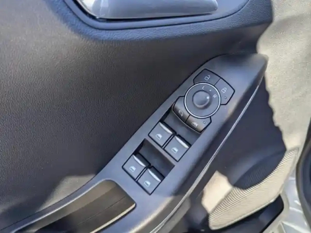 Ford Puma 1.0 flexifuel e85 bioethanol de serie 125ch s&amp;s mhev st-line x — photo 9