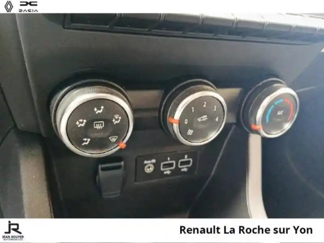 Renault Clio 1.5 blue dci 100ch evolution — photo 14