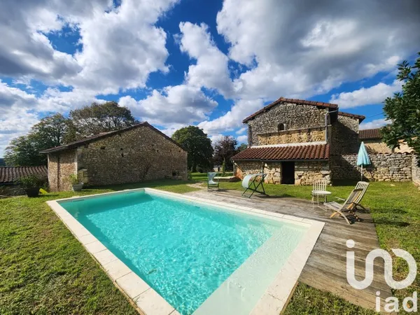 Maison 8 pièces 306 m²