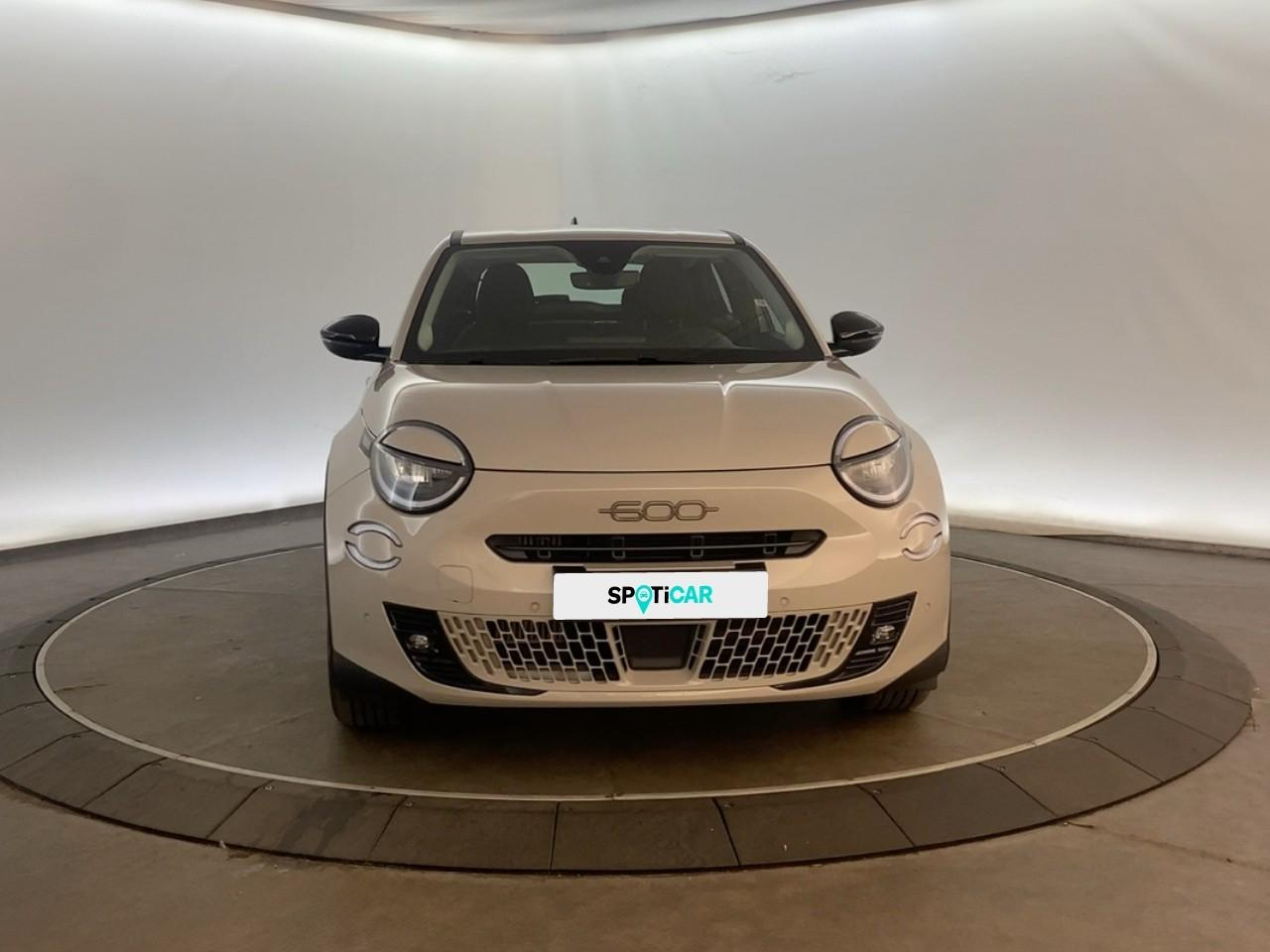 Fiat 600 t-gen 3 1.2 hybrid 145ch edct6 pop — photo 2