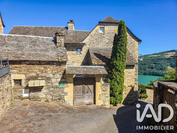 Immeuble 324 m²