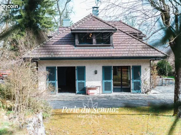 Maison de caractère de 227 m2 à Annecy-Seynod