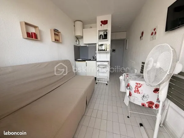 Studio 1 pièce 12 m²
