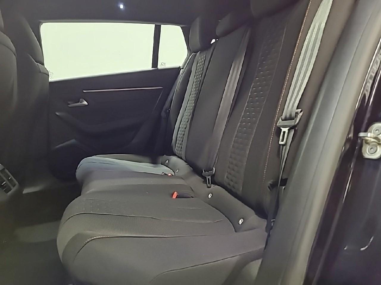 Peugeot 508 sw hybrid 225 e-eat8 active pack — photo 13