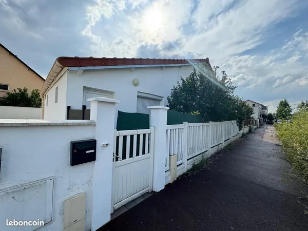 Maison familiale à louer - Chelles