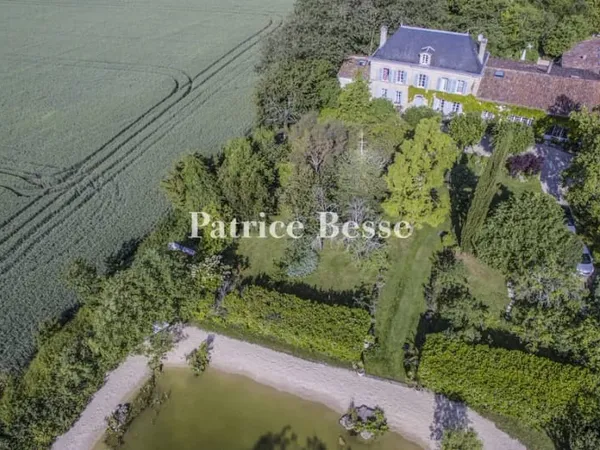 Maison 15 pièces 524 m²