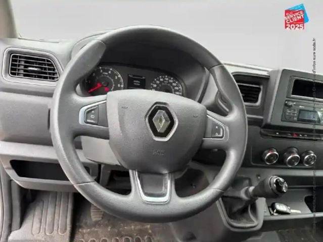 Renault Master fg f3500 l2h2 2.3 blue dci 135ch confort euro6 — photo 12