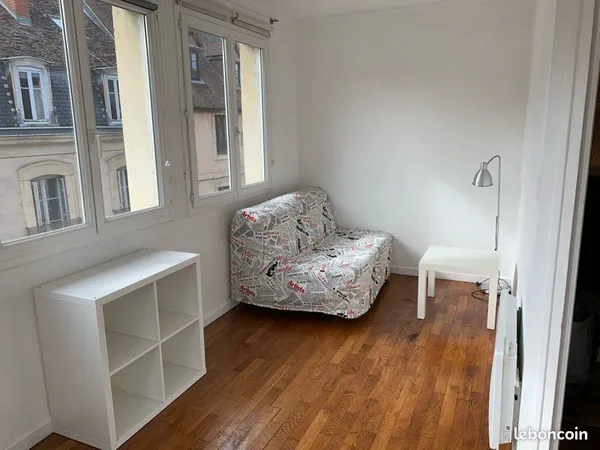 Studio meublé centre ville vannerie