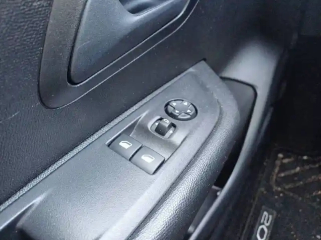Peugeot 208 bluehdi 100 s&amp;s bvm6 — photo 20