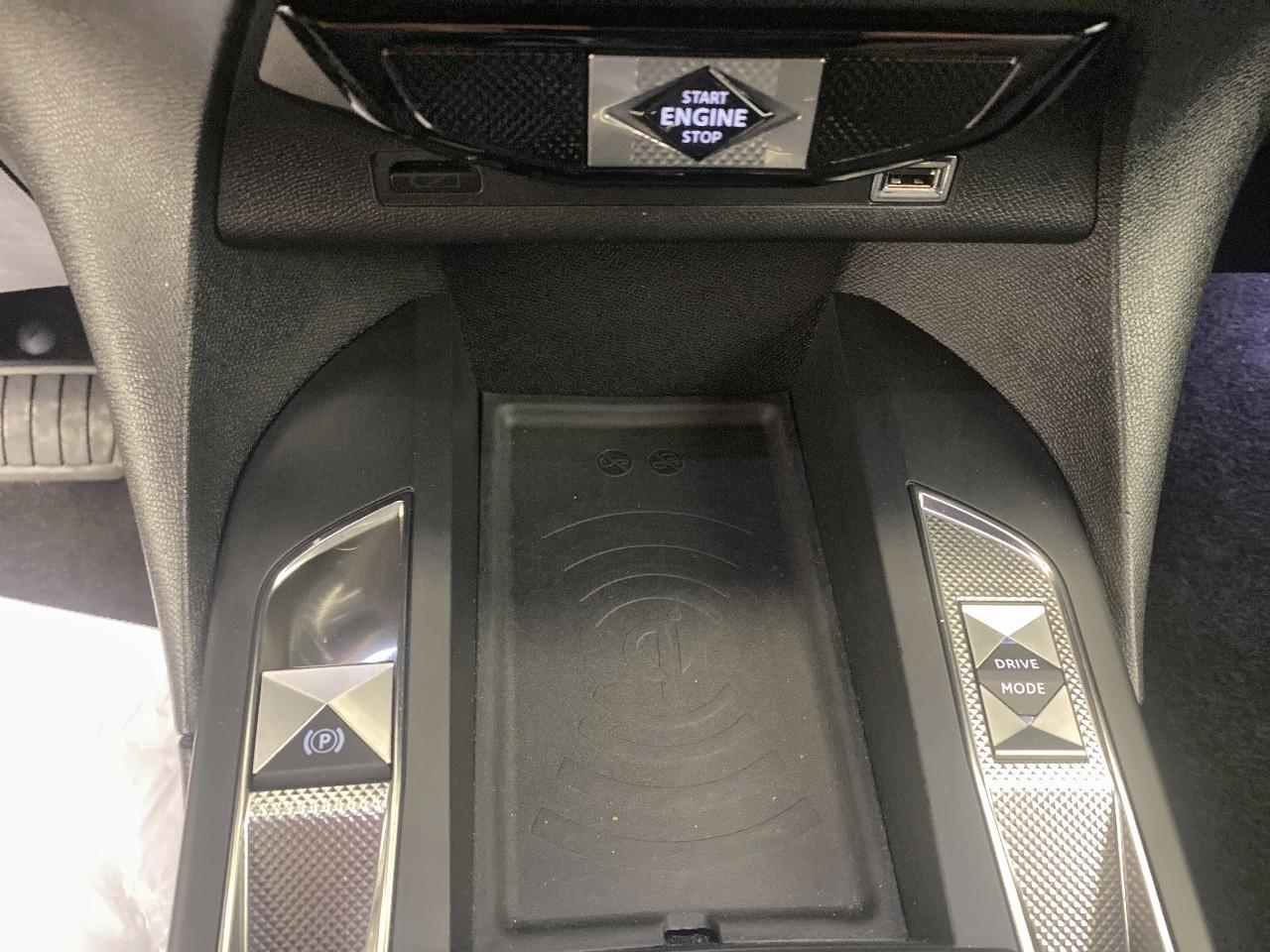 Ds Ds 3 crossback bluehdi 130 eat8 faubourg — photo 16