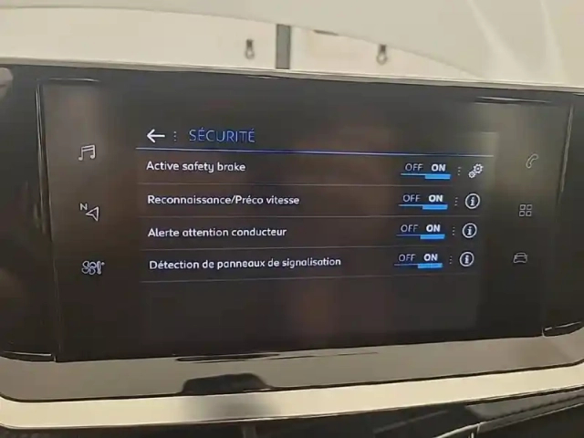 Peugeot 208 puretech 100 s&amp;s bvm6 — photo 20