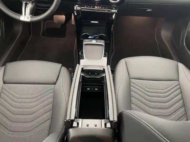 Mercedes Classe A 200 d — photo 30