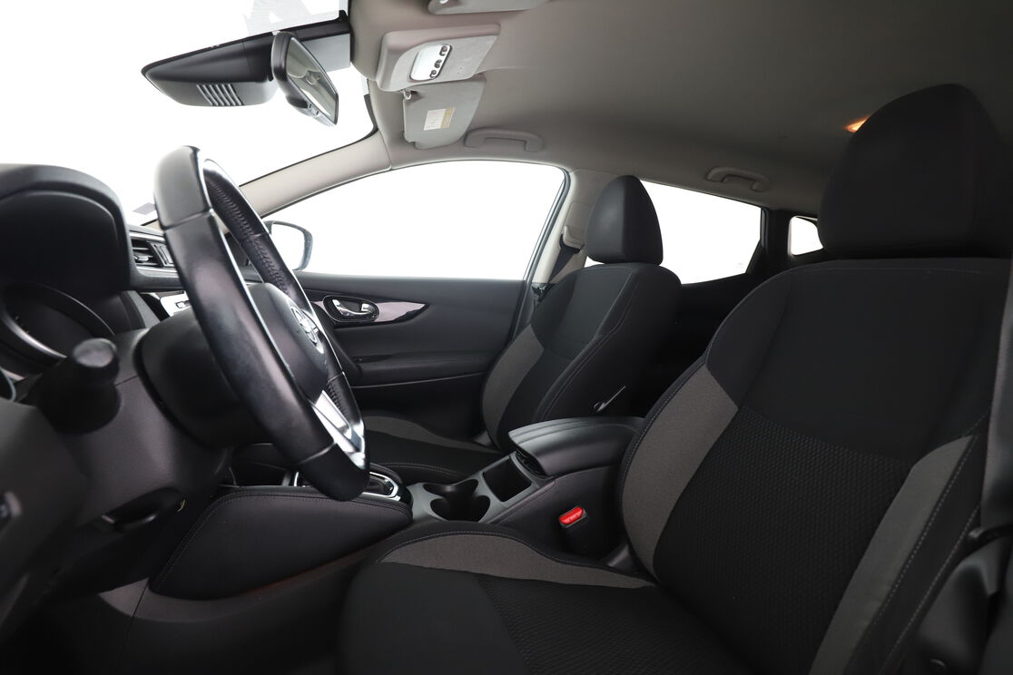 Nissan Qashqai 1.5 dCi Business Edition DCT7 — photo 9