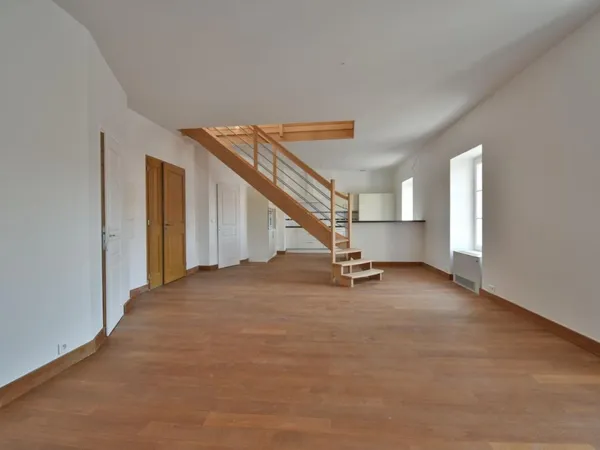 Bien immobilier de rendement Vente Cholet  315m² 426400€