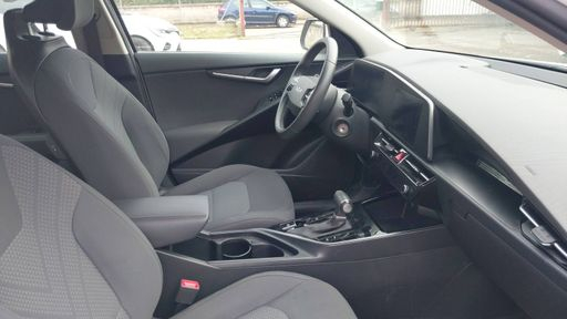 Kia Niro 1.6 GDi 141 Hybride DCT6 - Motion – 2024 – 41504 km – Hybride essence – Boîte Automatique — photo 9