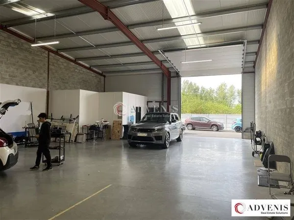 Local d'activité 630 m²