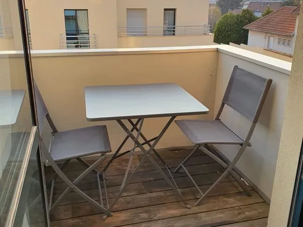 Loue Appartement F2
