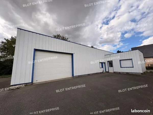 Local d'activité 210 m²