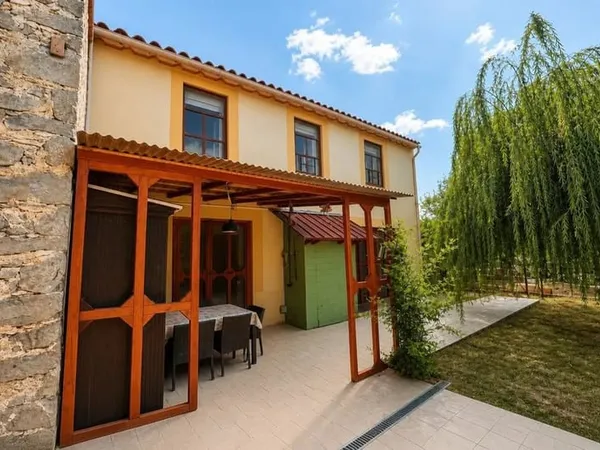 Maison de 4 pièces de 130 m² à Sainte-Eulalie