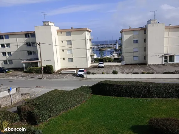 Appartement duplex vue port de plaisance