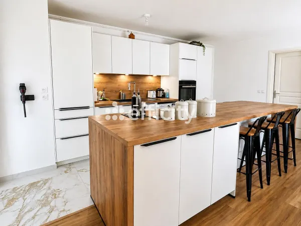 Appartement 4 pièces 82 m²