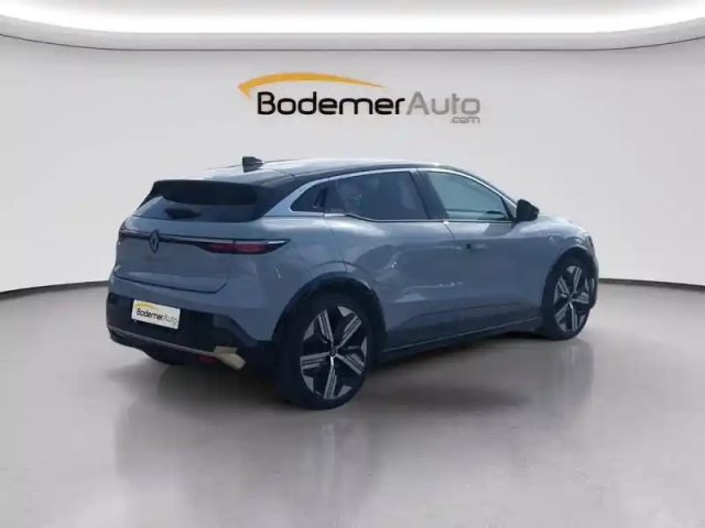 Renault Megane e-tech ev60 220 ch super charge — photo 18
