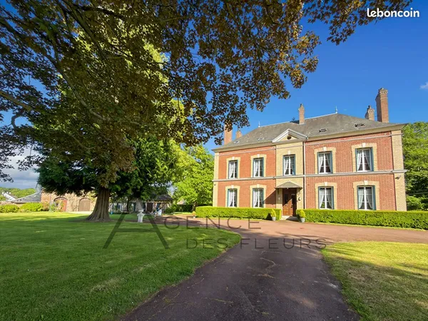 Propriété 12 pièces 264 m²