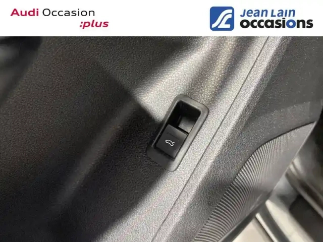 Audi Q3 35 tfsi 150 ch — photo 20