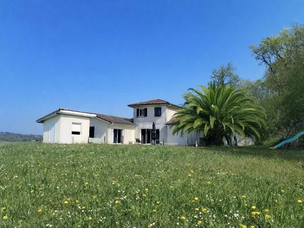 Villa 6 pièces 165 m²