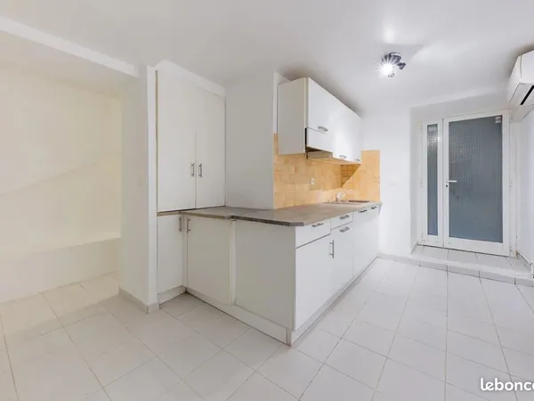 Atelier 16 m² Nice
