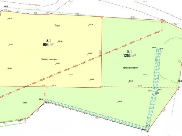 Terrain plat de près de 1253m² à la campagne