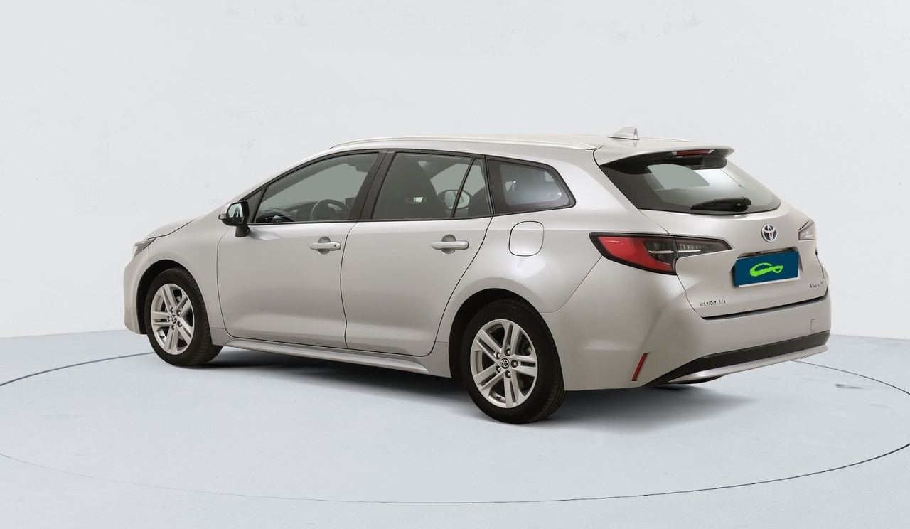 Toyota Corolla Touring Sports — photo 3