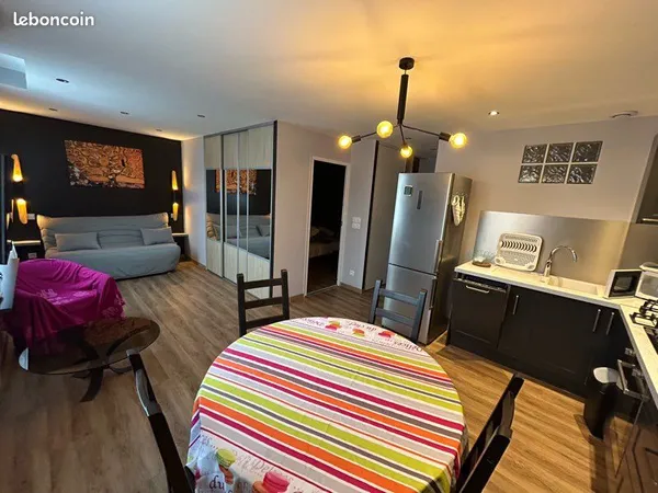 Appartement meublé toutes charges incluses : Electricité, eau, ordures ménagères et Internet
