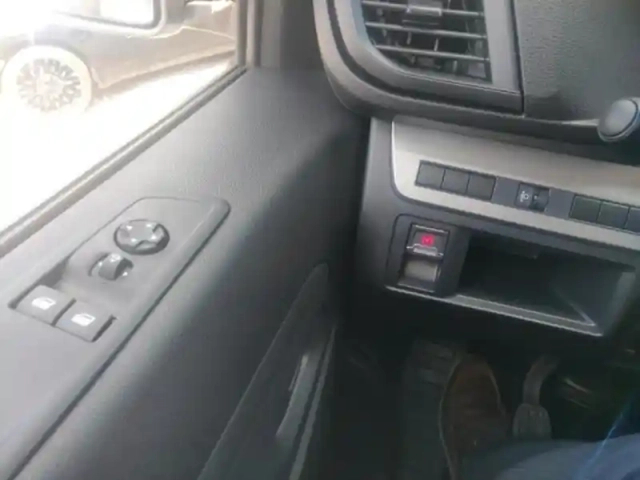Fiat Scudo fg m 2.2 diesel 150ch pack premium connect — photo 15