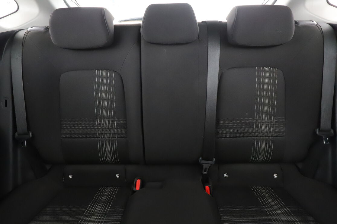 Hyundai i20 1.2 Initia — photo 14