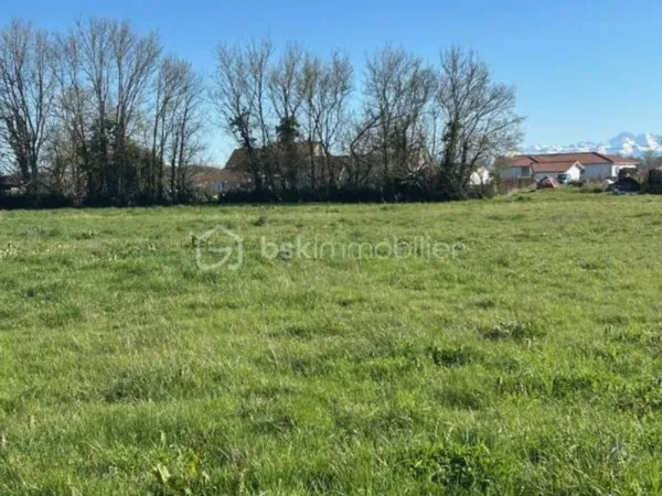Terrain constructible de 2500M2 Maubourguet