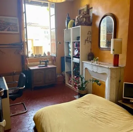 Chambre 1 pièce 14 m²