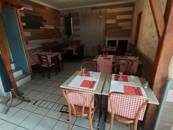 Bar brasserie restaurant