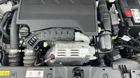 Peugeot 2008 1.2 PureTech 130ch S&S Allure Pack EAT8 — photo 20