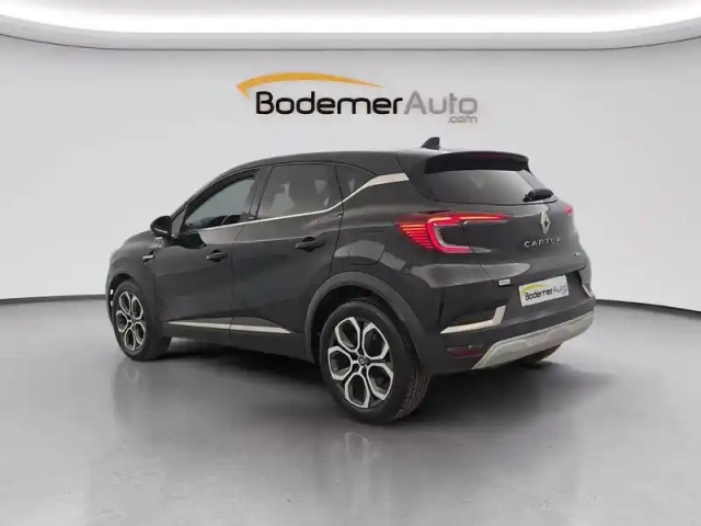 Renault Captur e-tech plug-in 160 — photo 134