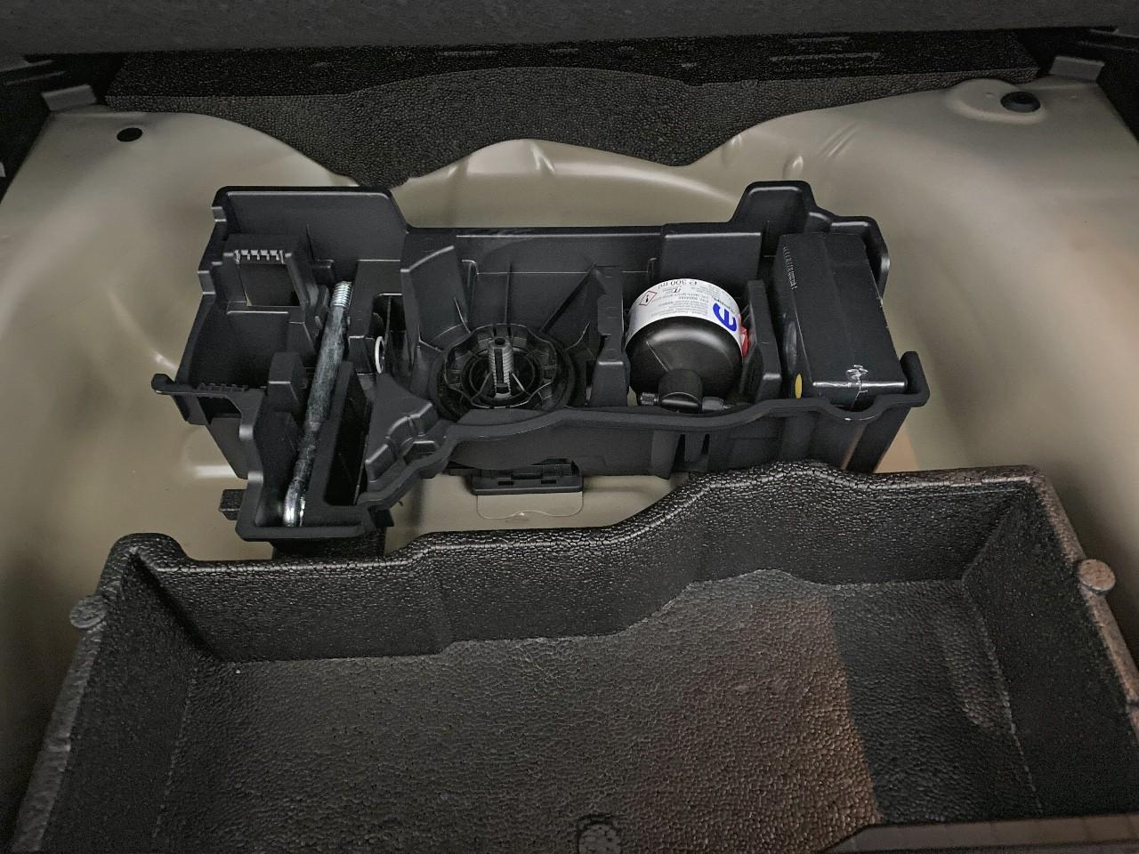 Peugeot 2008 hybrid 145 ch e-dcs6 allure — photo 16