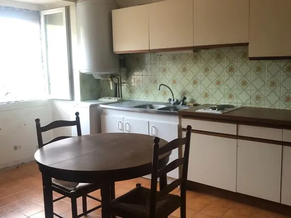 Studio Montferrand 5 mn Besançon chateaufarine