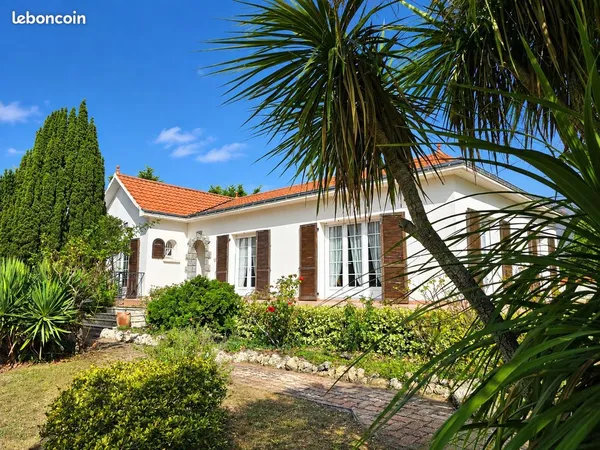 Maison 7 pièces 158 m²